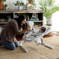 INGENUITY Hojdačka vibrujúca s melódiou USB Dual-Direction AnyWay Sway™ Ray™ 0m+ do 9 kg