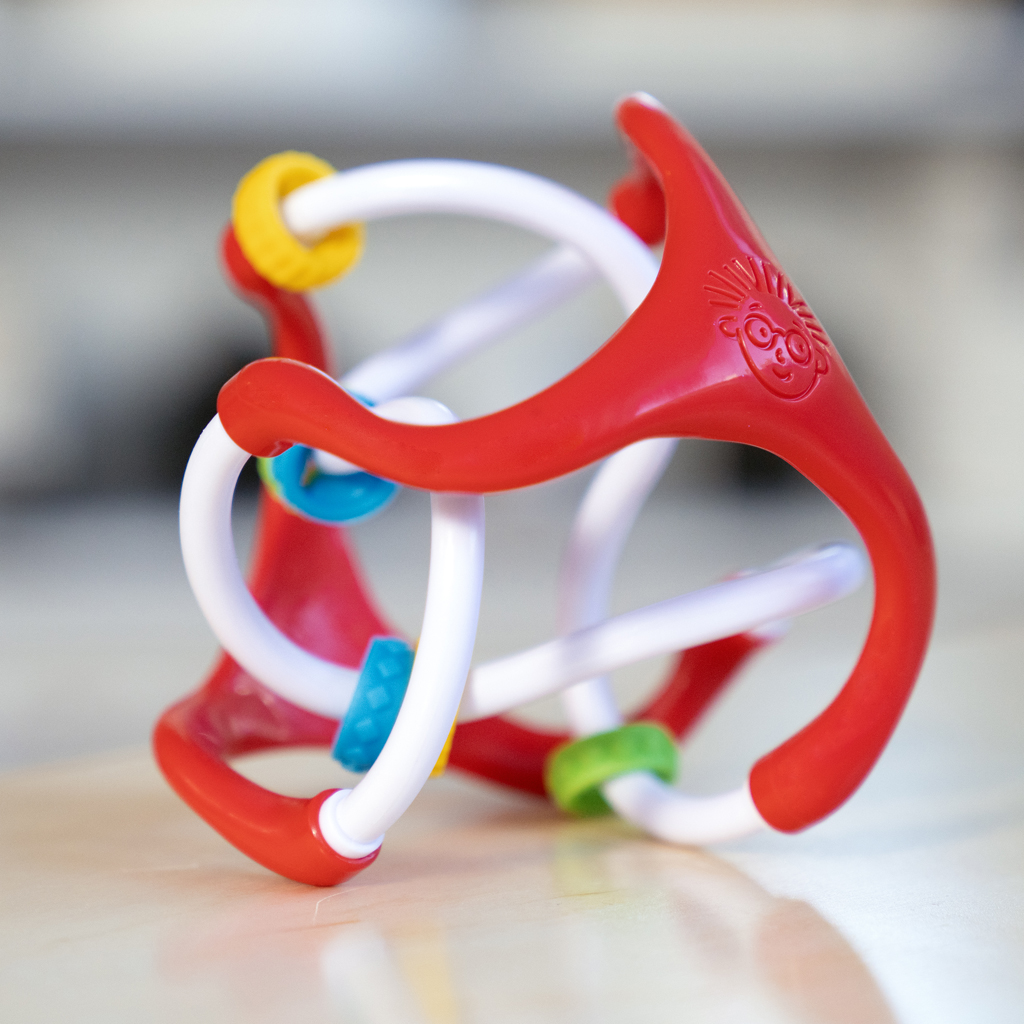 BABY EINSTEIN Hračka lopta senzorická Slide &amp; Swirl™ 0m+