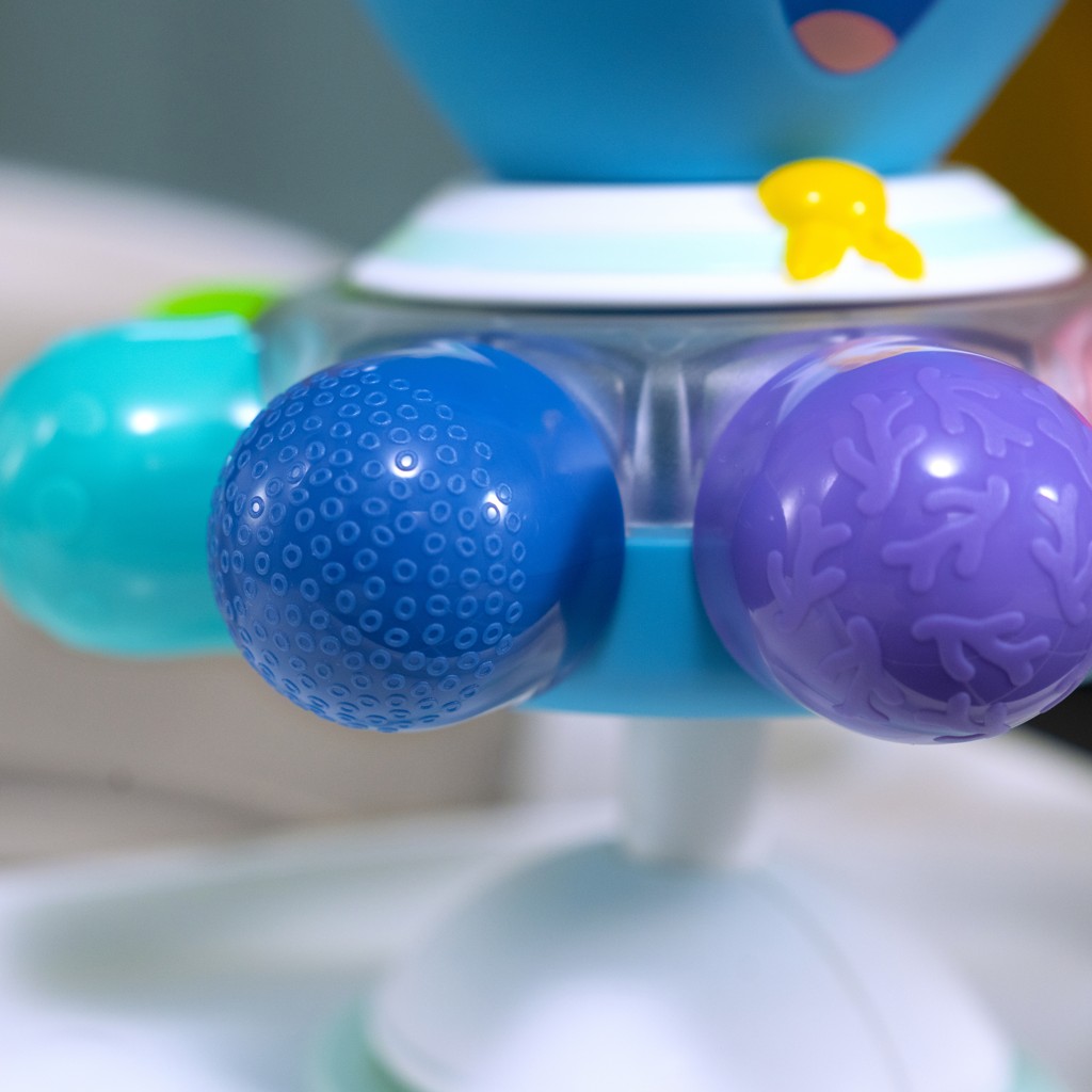 BABY EINSTEIN Hračka senzorická chobotnica s prísavkou Opus's Spin &amp; Sea™ 3m+
