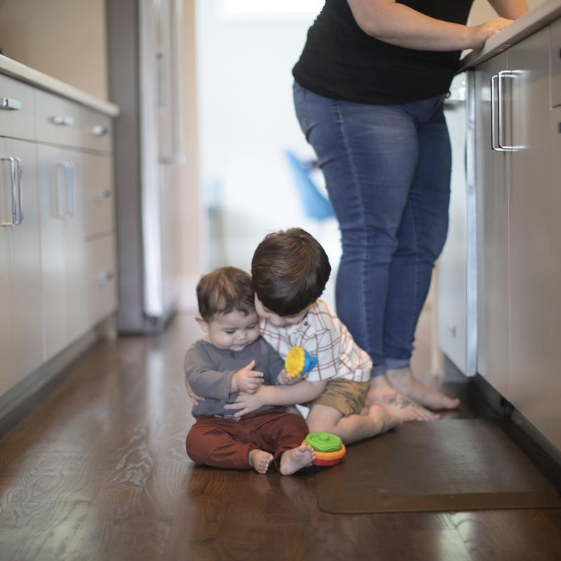 BABY EINSTEIN Hryzačka stohovacia 2v1 Stack&amp;Teethe™ 0m+