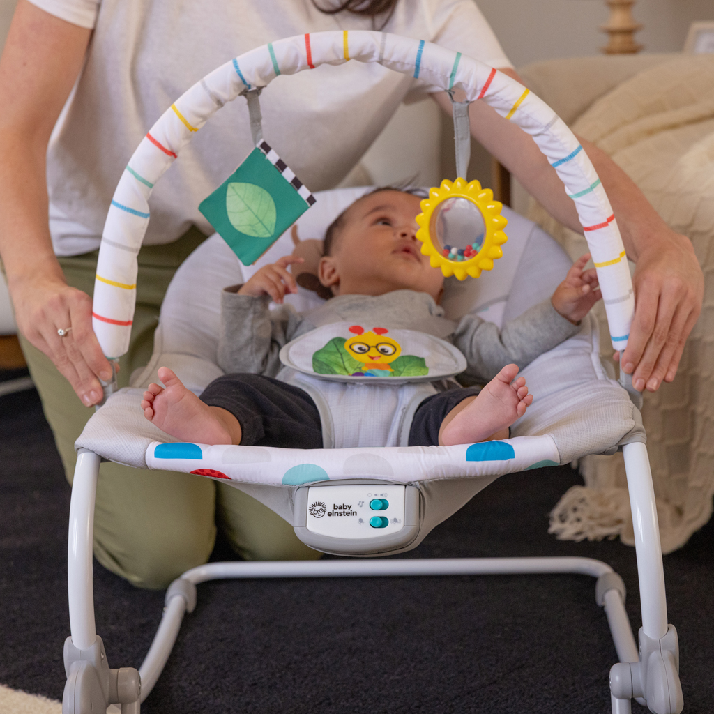 BABY EINSTEIN Lehátko hudobné vibrujúce Dean's Discovery Spot™ 0m+ do 9kg