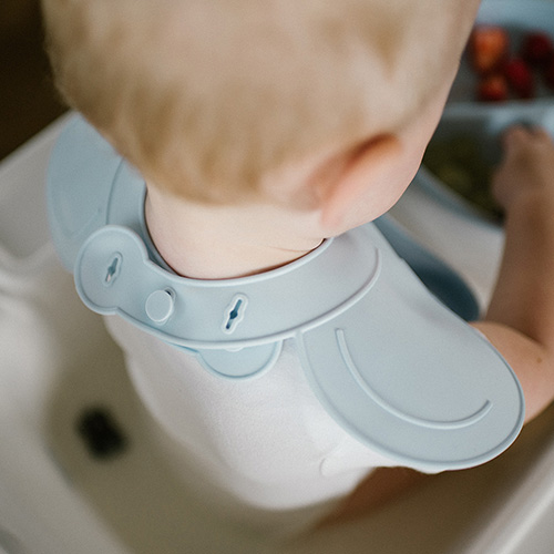 BABYONO Podbradník silikónový - Blue