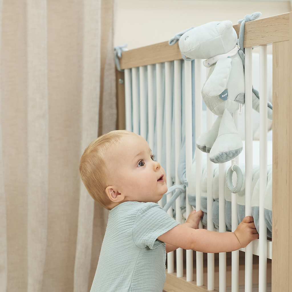 NATTOU Krokodíl plyšový hudobný Romeo s hryzačkou silikón 30 cm Romeo, Jules &amp; Sally