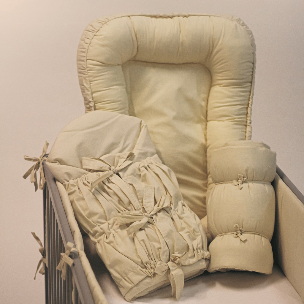 PETITE&amp;MARS Hniezdo ochranné pre bábätko FEEL SAFE Dusty Pink 90 x 60 cm