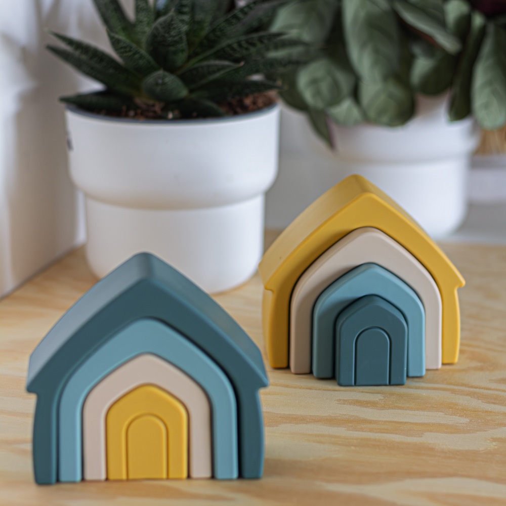 PETITE&amp;MARS Hračka silikónová skladacia House Intense Ochre 12m+