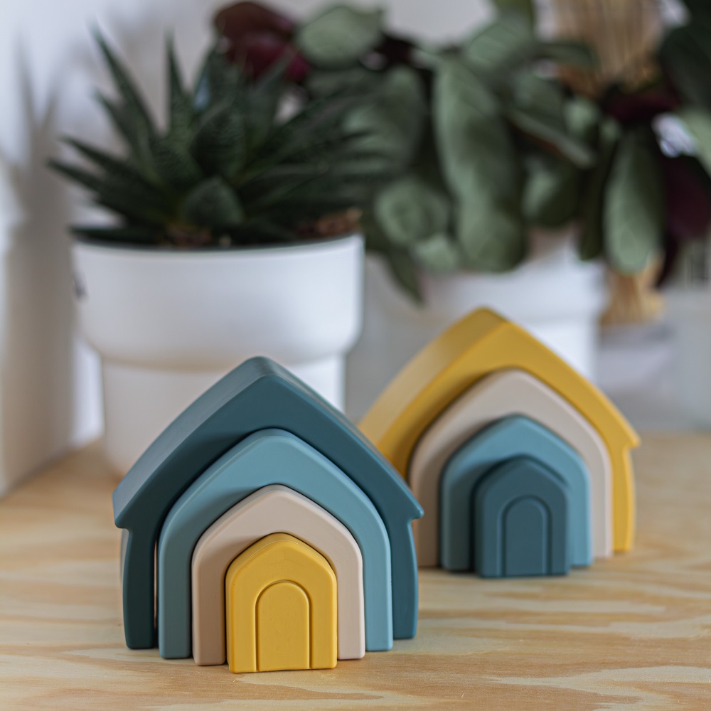 PETITE&amp;MARS Hračka silikónová skladacia House Intense Ochre 12m+