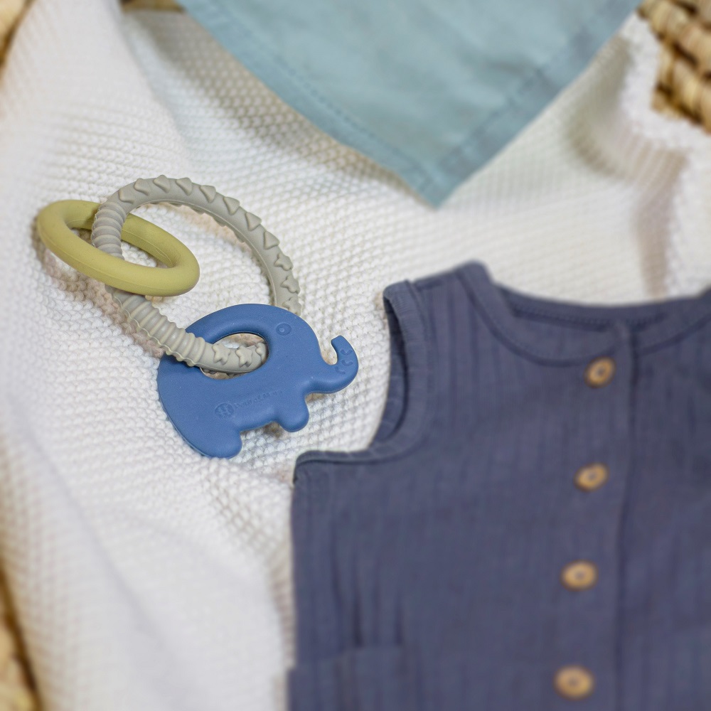 PETITE&amp;MARS Hryzačka silikónová Elefi 0m+