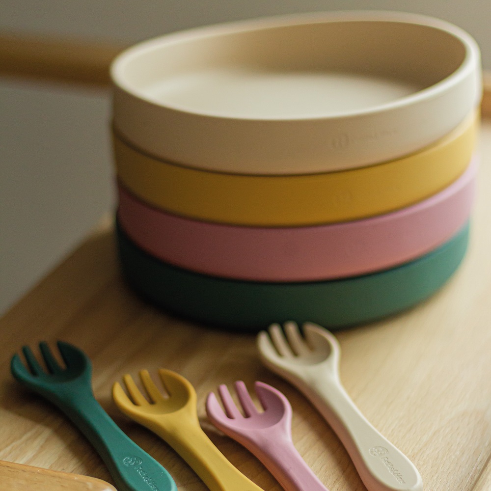 PETITE&amp;MARS Tanier silikónový s prísavkou TAKE&amp;MATCH Desert Sand 6m+