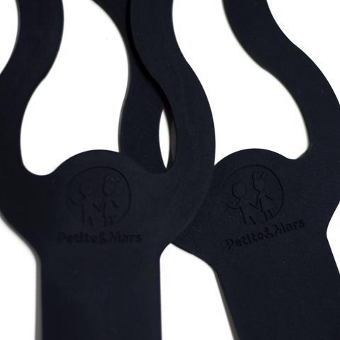 PETITE&amp;MARS Úchytky Hang na zavesenie tašky na kočík - 2 ks