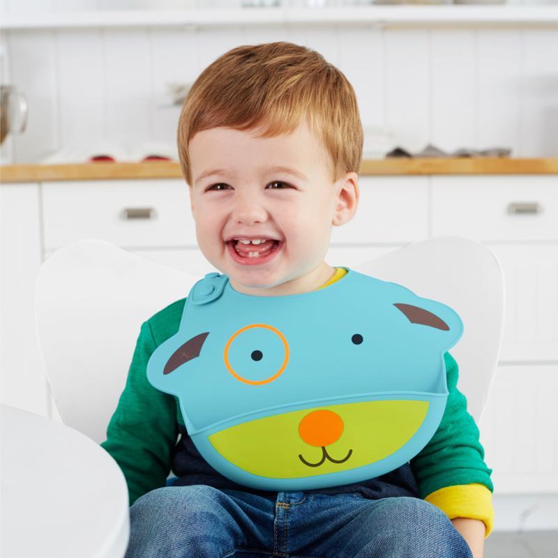 SKIP HOP Zoo Podbradník silikónový Psík 6m+