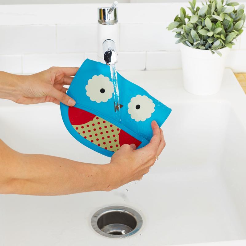 SKIP HOP Zoo Podbradník silikónový Sovička 6m+