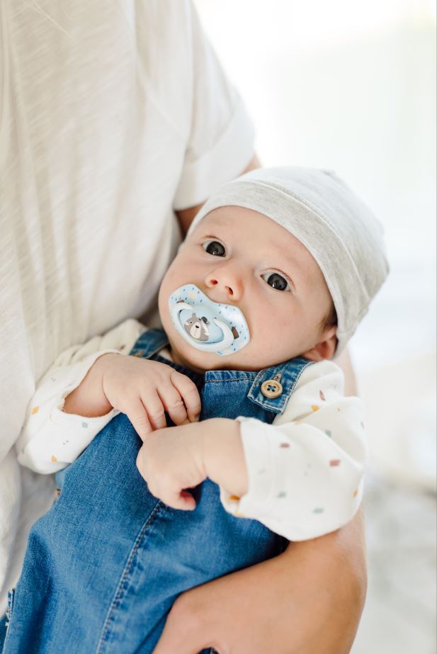 CANPOL BABIES Set symetrických silikónových cumlíkov 18m+ Bonjour Paris modrý