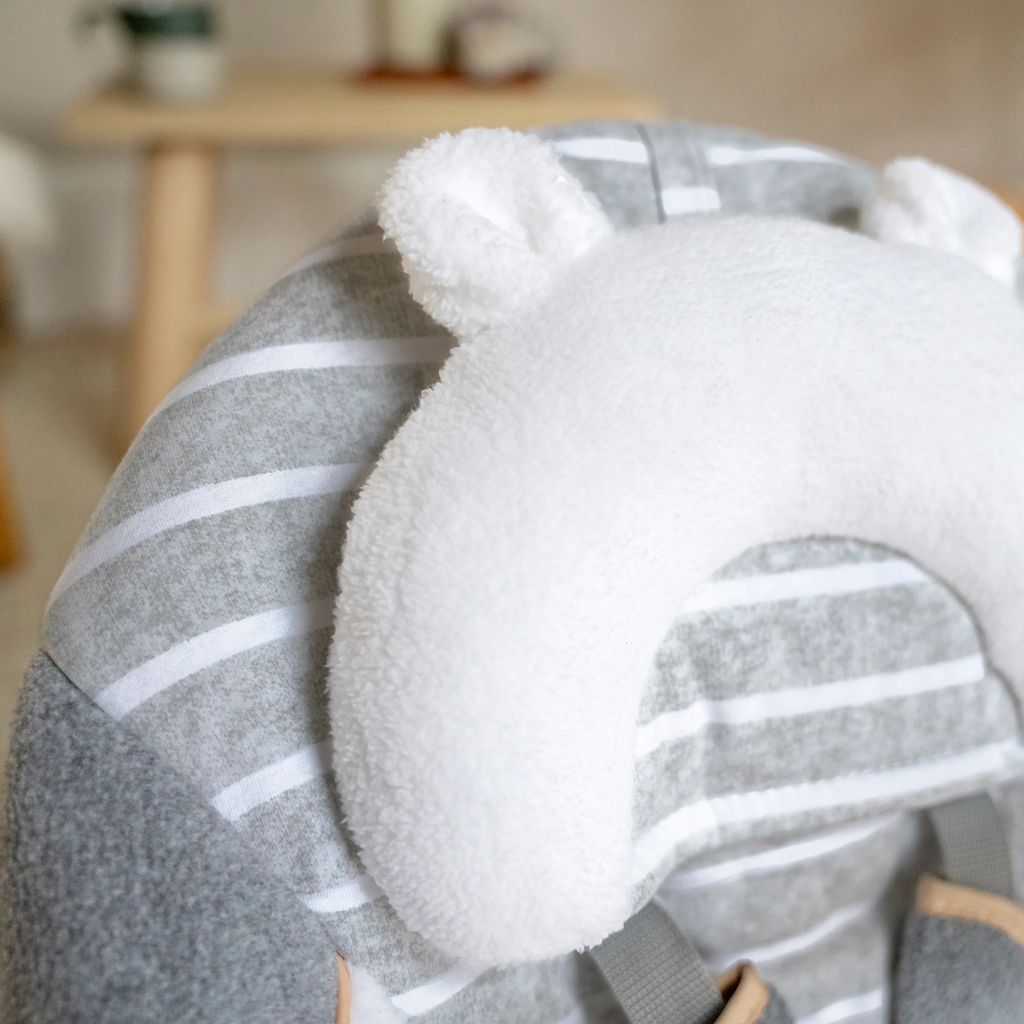 INGENUITY Hojdačka konvertibilná cestovná s melódiou Bella Teddy™ 0m+ do 9kg