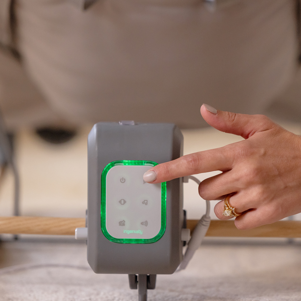 INGENUITY Lehátko masážne vibrujúce s melódiou Soulful Skies™ 0m+ do 9kg