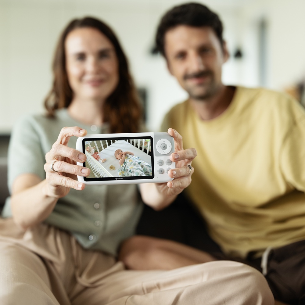 PETITE&amp;MARS Pestúnka detská digitálna EVE 5.0