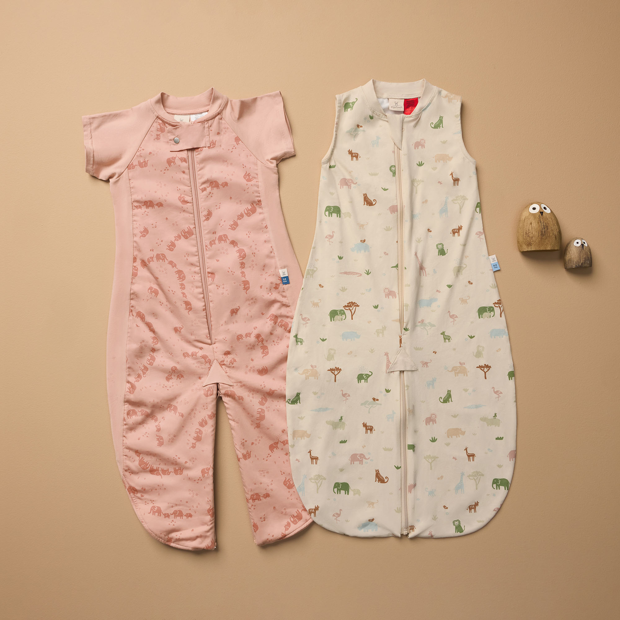 ERGOPOUCH Vak a overal na spanie 2v1 organická bavlna Suit Elephant Parade 8-24 m, 8-14 kg, 0,2 tog