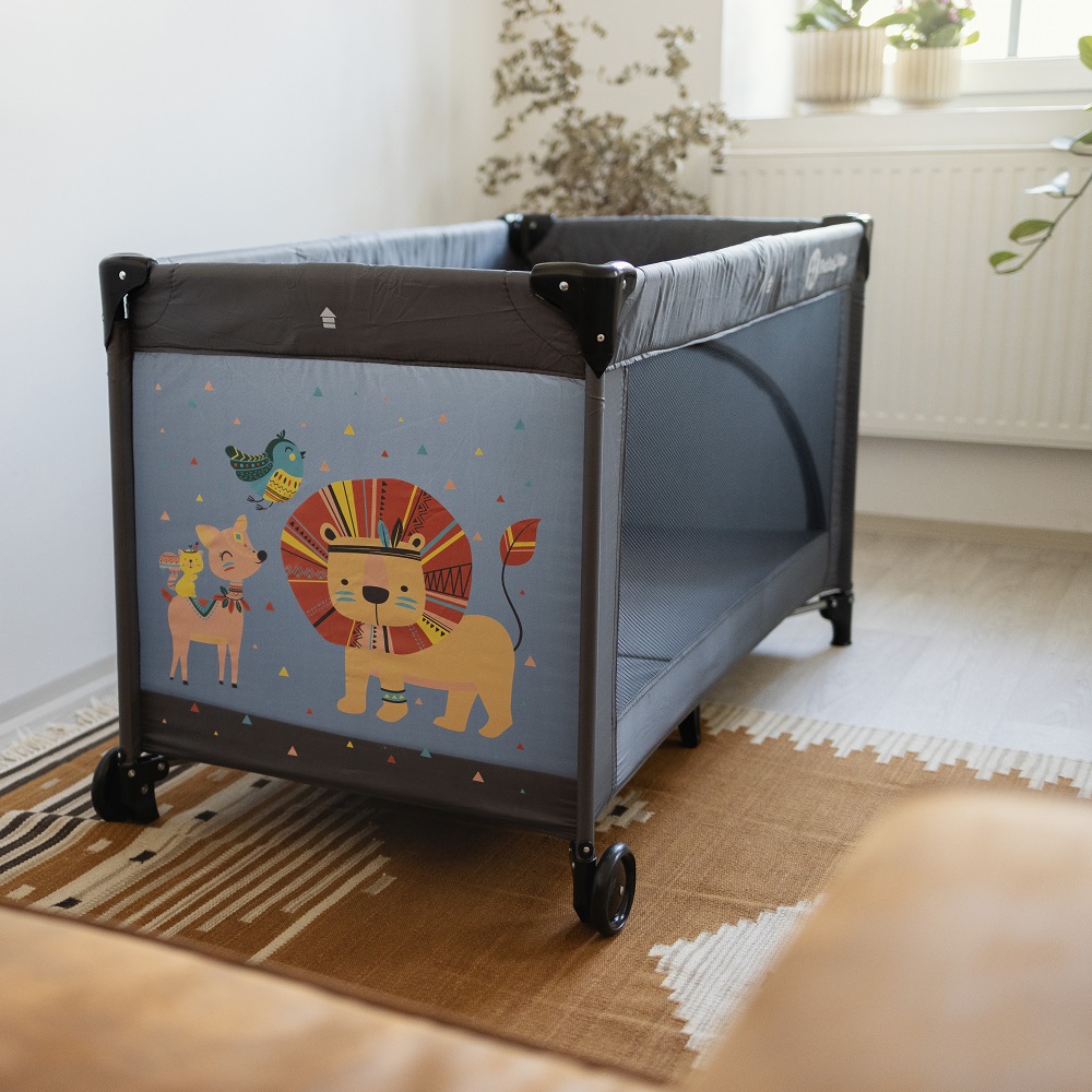 PETITE&amp;MARS Postieľka cestovná Koot - Lion Grey