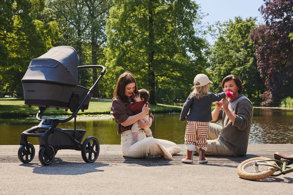 EASYWALKER Kočík kombinovaný Harvey⁵ Premium Mineral Grey XXL AIR + KIDDY Evoluna i-size 2