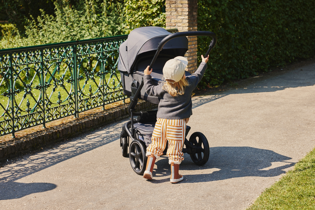 EASYWALKER Kočík kombinovaný Harvey⁵ Premium 2v1 Mineral Grey LITE RWS + KIDDY Evoluna i-size 2