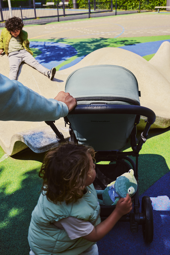 EASYWALKER Kočík kombinovaný Harvey⁵ Midnight Black XXL AIR + KIDDY Evoluna i-size 2 + základňa