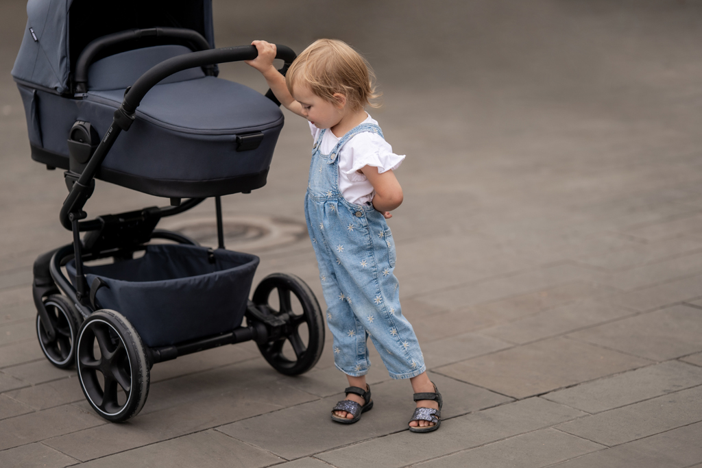 EASYWALKER Set XL kočík kombinovaný Harvey NXT s príslušenstvom Eclipse Black