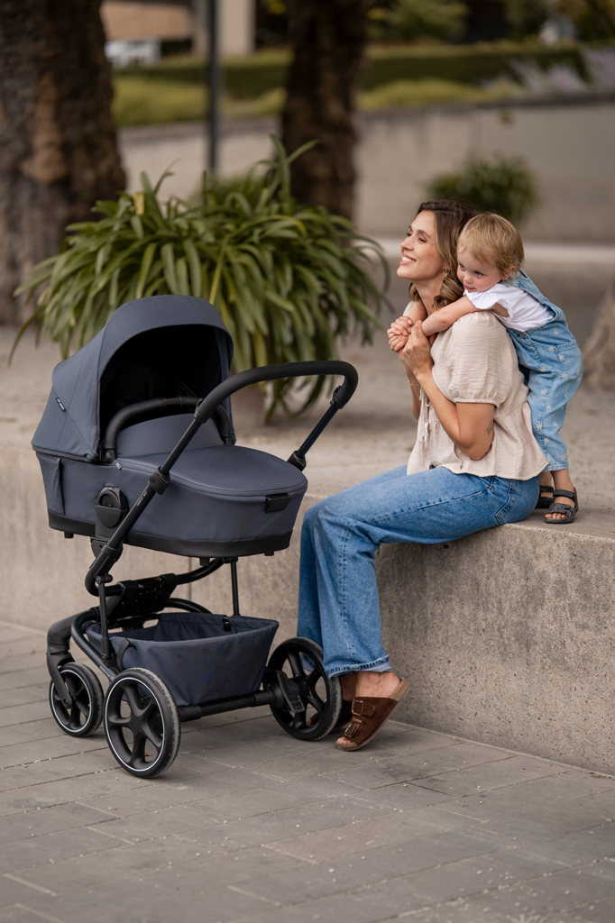 EASYWALKER Set XL kočík kombinovaný Harvey NXT s príslušenstvom Eclipse Black