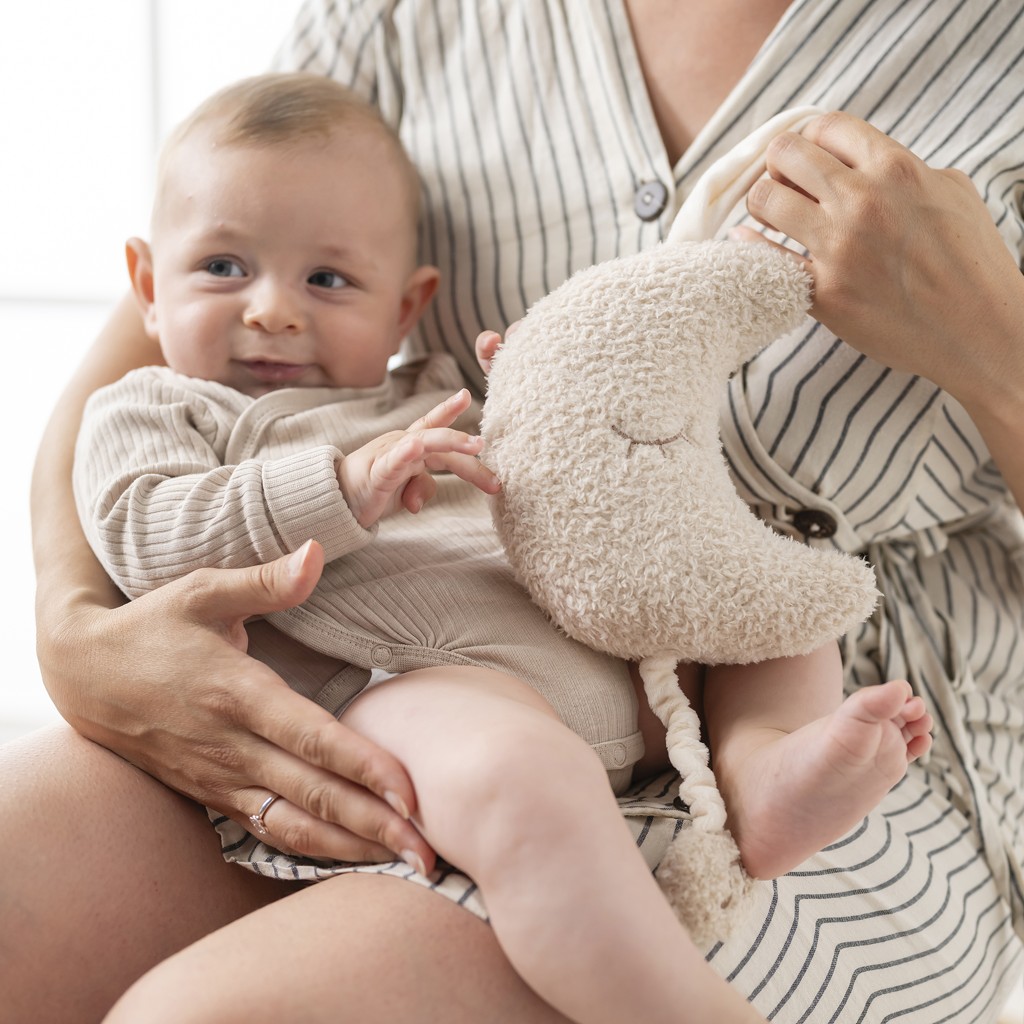 NATTOU Hračka hudobná Teddy mesiačik 25 cm, 0m+