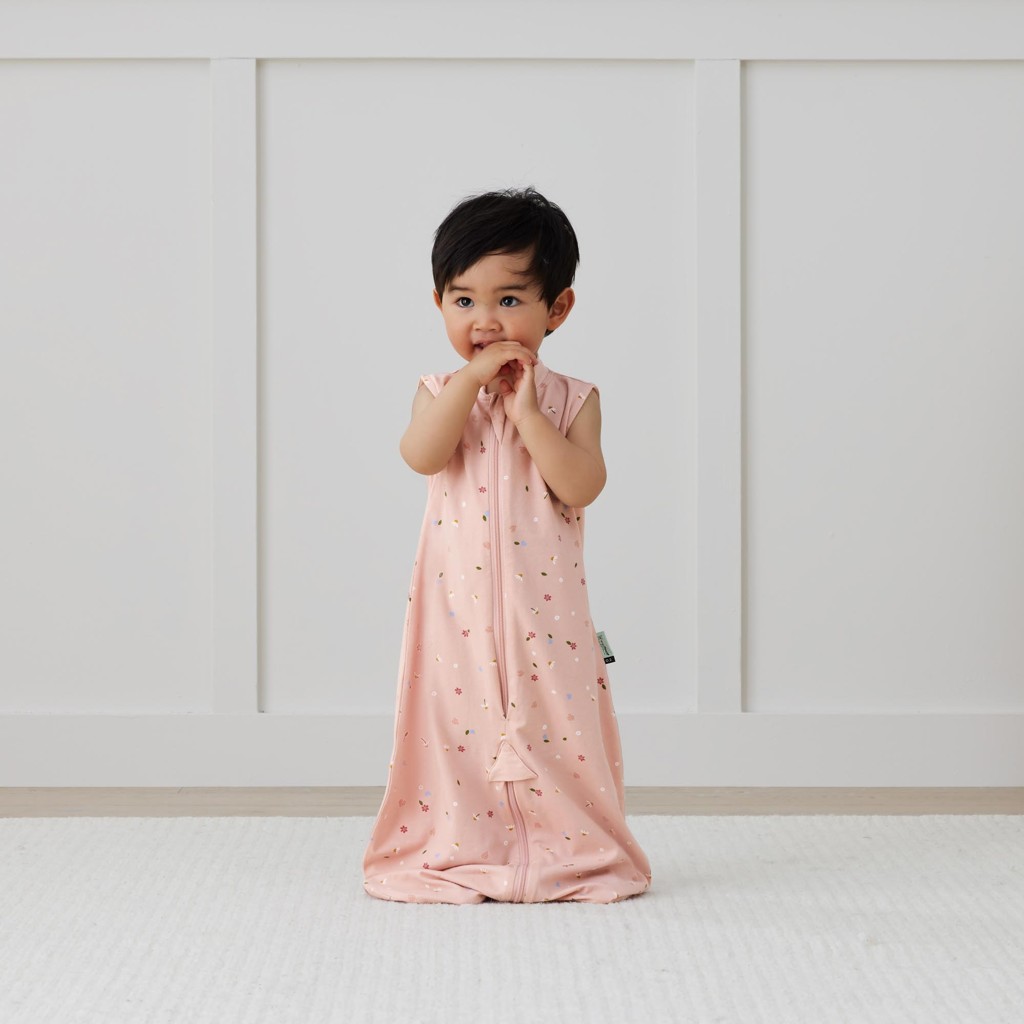 ERGOPOUCH Vak a overal na spanie 2v1 organická bavlna Suit Daisies 8-24 m, 8-14 kg, 0,2 tog