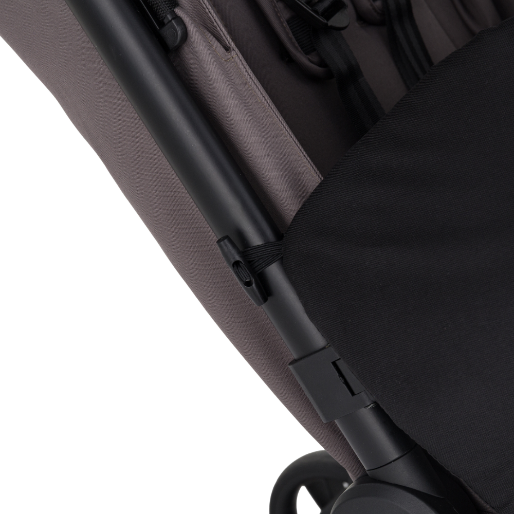 PETITE&amp;MARS Nánožník ku kočíku univerzálny Cover Universal Black