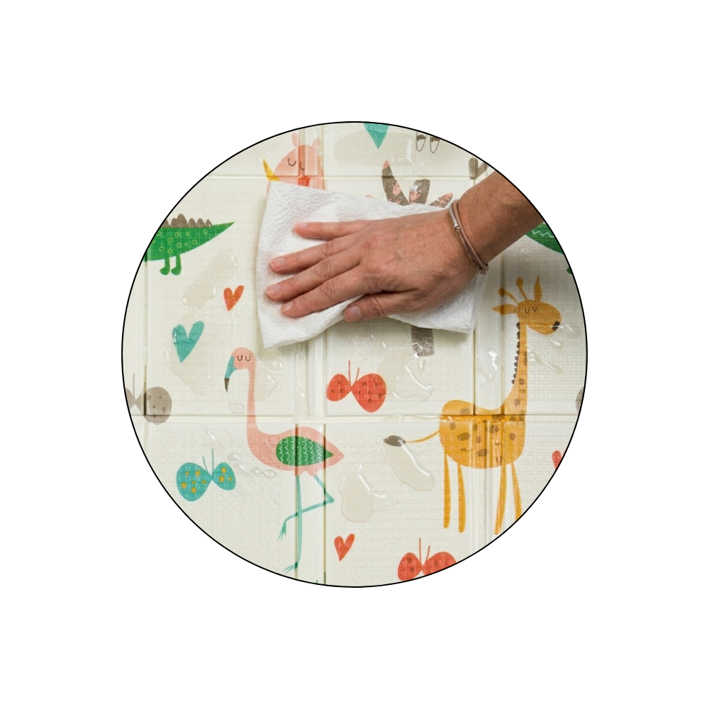 PETITE&amp;MARS Podložka na hranie skladacie Campy L 130x200cm Animals&amp;Hexagon