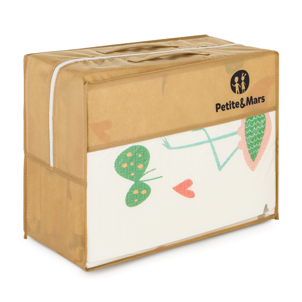 PETITE&amp;MARS Podložka na hranie skladacie Campy L 130x200cm Animals&amp;Hexagon