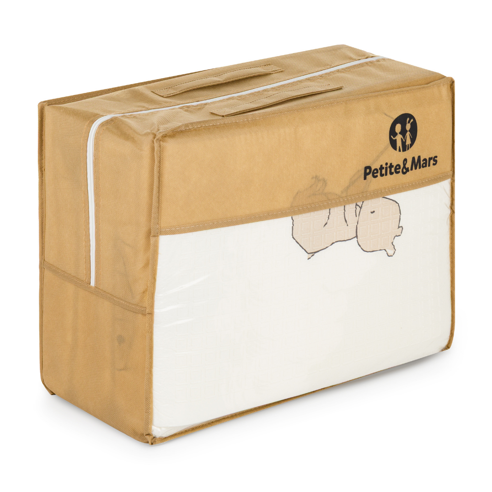 PETITE&amp;MARS Podložka na hranie skladacie Campy L 130x200cm Mountains&amp;Triangles