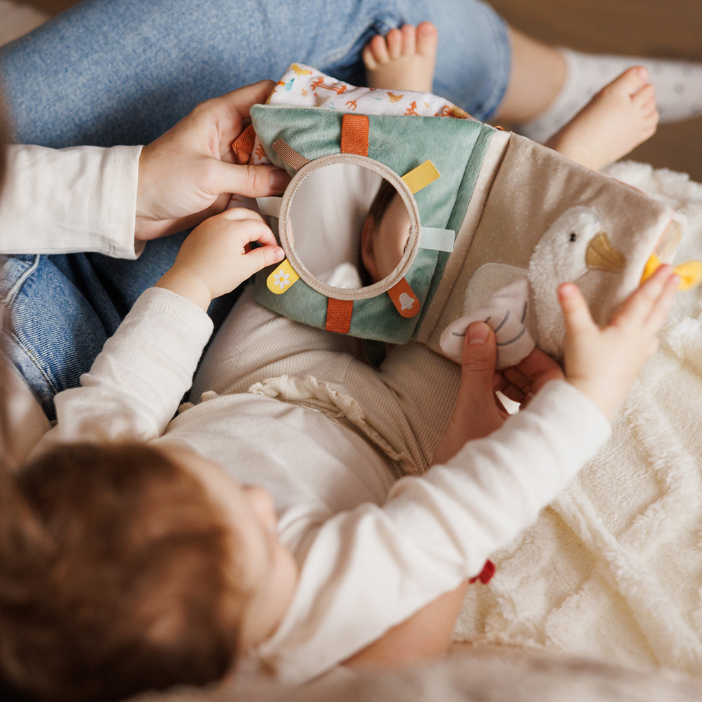 BABYONO Knižka senzorická Cow Bingo 0m+