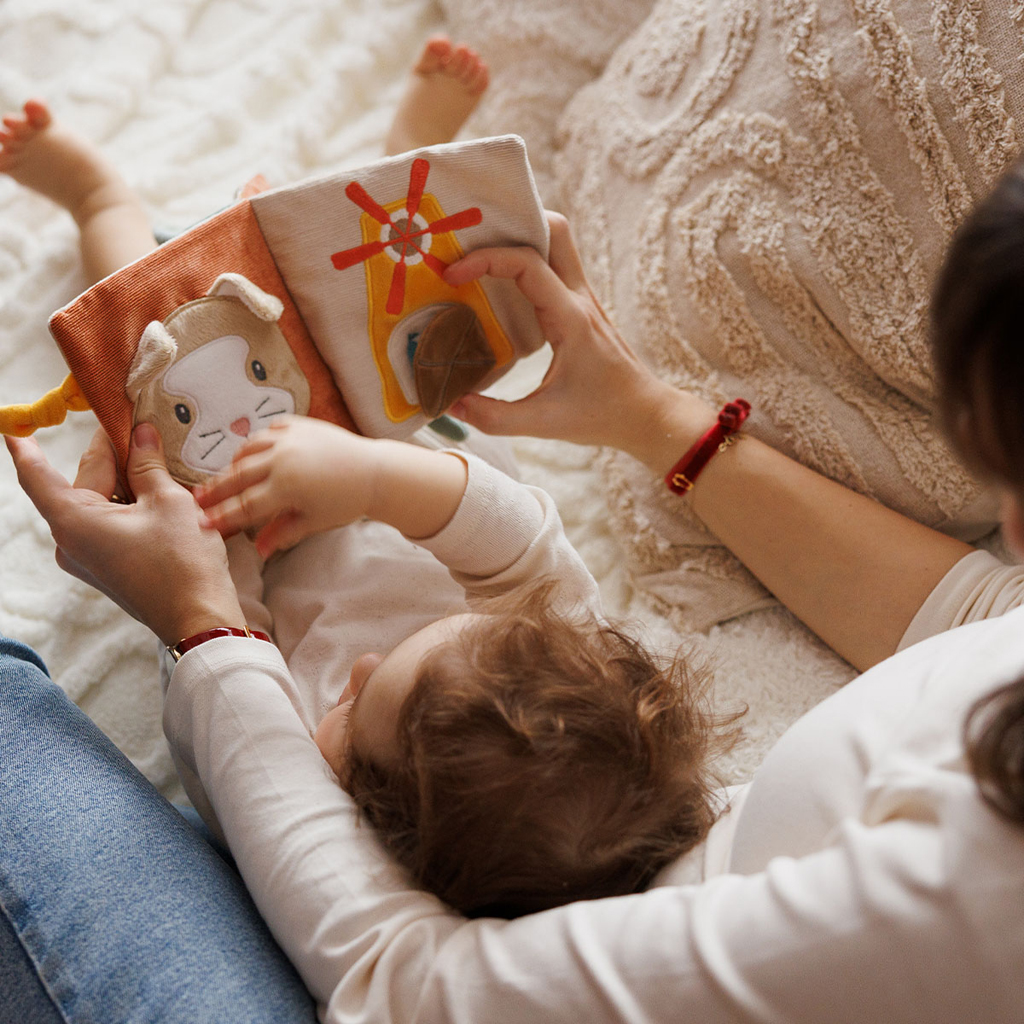 BABYONO Knižka senzorická Cow Bingo 0m+