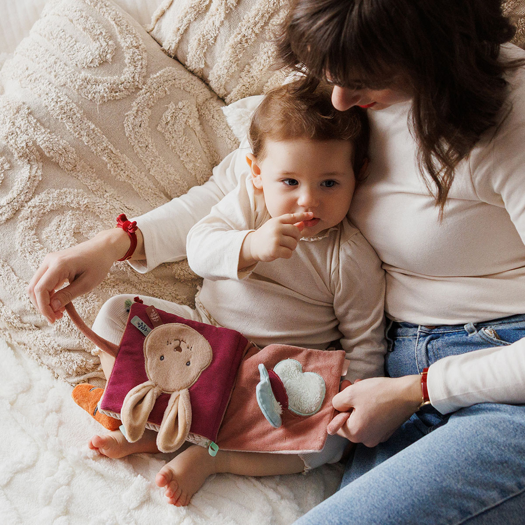 BABYONO Knižka senzorická Rabbit Karo 0m+