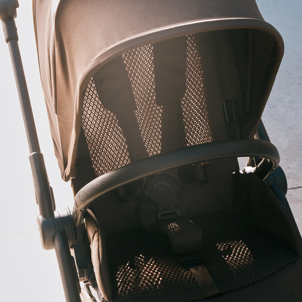 CYBEX Športový kočík Melio Carbon Almond Beige Gold
