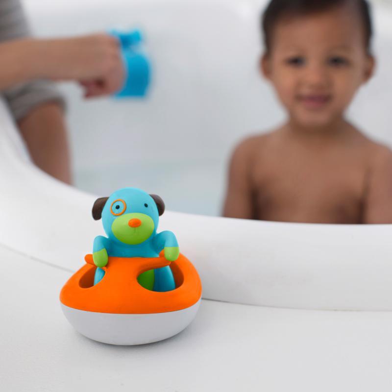 SKIP HOP Zoo hračka do vody Psík na vodnom skútri 12 m+