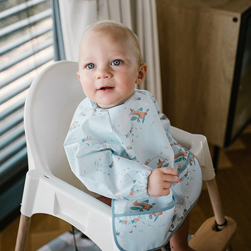 BABYONO Podbradník s dlhým rukávom Plane 74x36 cm, 6m-2r