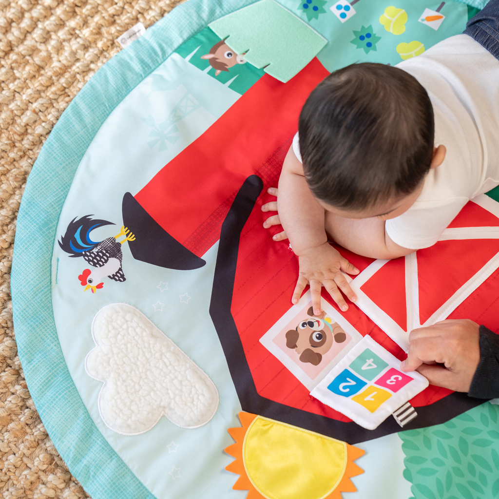 BABY EINSTEIN Deka na hranie pre rozvoj motoriky a zmyslov Happy Harvest™ Touch &amp; Feel, 0m+