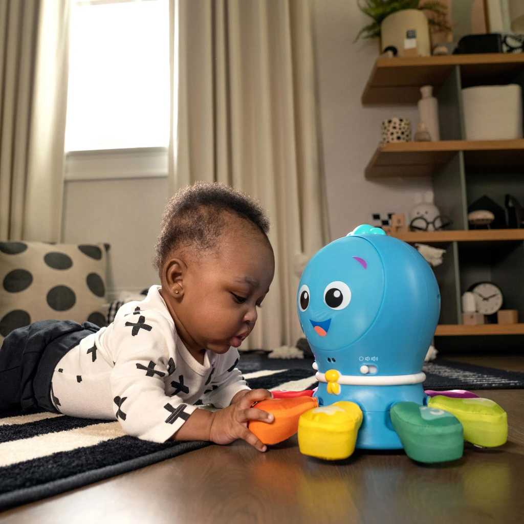 BABY EINSTEIN Hračka aktívna Go Opus Go™ 4v1 3m+