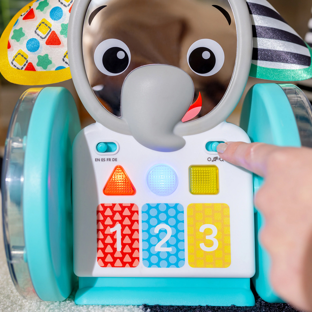 BABY EINSTEIN Hračka hudobná interaktívna Chase &amp; Tap Earl™ 6m+