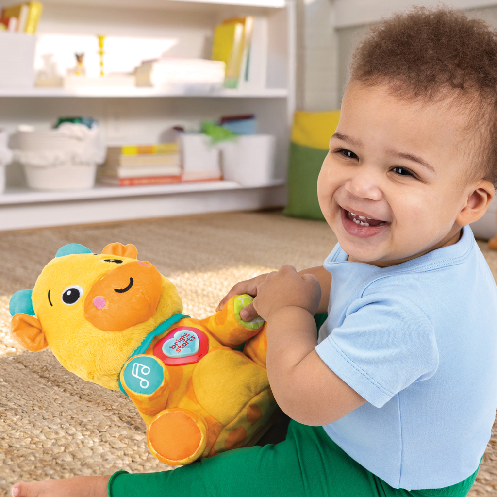 BRIGHT STARTS Hračka interaktívna vzdelávacia Chat &amp; Cuddle Giraffe™, 6m+