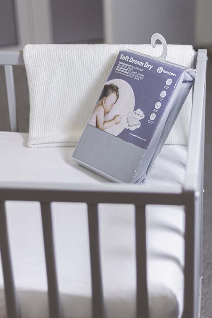 PETITE&amp;MARS Napínacia plachta nepremokavá Soft Dream Dry 120 x 60 Grey